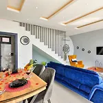 Uezuemlue 1 Bedroom Secluded With Private Pool Hot Tub Vilă Kalkan
