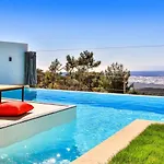 Uezuemlue 1 Bedroom Secluded With Private Pool Hot Tub Vilă