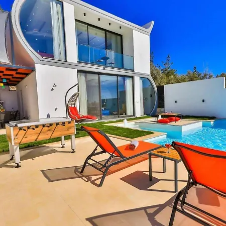 Uezuemlue 1 Bedroom Secluded With Private Pool Hot Tub *