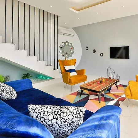 Uezuemlue 1 Bedroom Secluded With Private Pool Hot Tub Villa