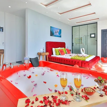 Вилла Uezuemlue 1 Bedroom Secluded With Private Pool Hot Tub *