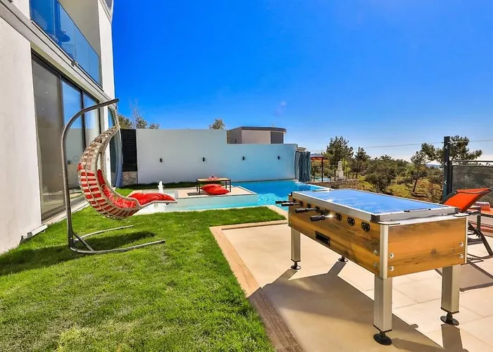 Villa Uezuemlue 1 Bedroom Secluded With Private Pool Hot Tub *